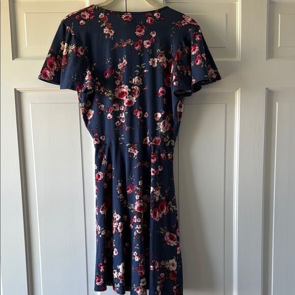 IZ BYER Floral Short Flutter Sleeve Knit Wrap Dress Navy Blue Pink Size Medium - Picture 5 of 8
